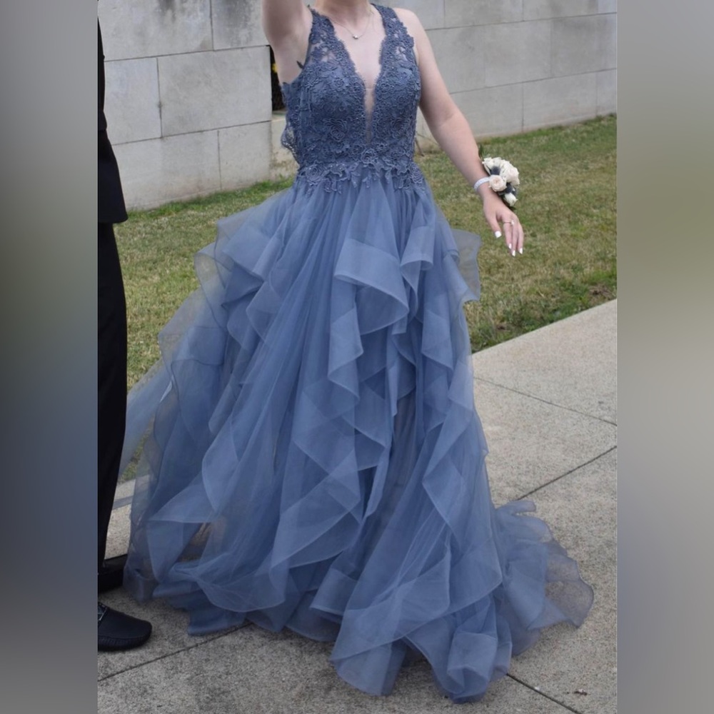 Prom Dress - Picture 4 of 6